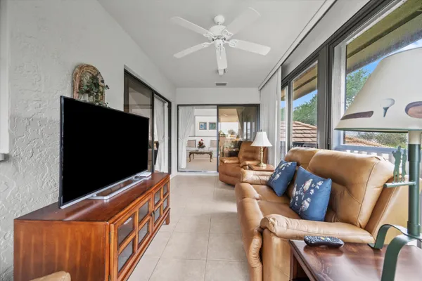 $669,000 | 3971 Schooner Pointe Drive, Unit 201, Jupiter, FL 33477