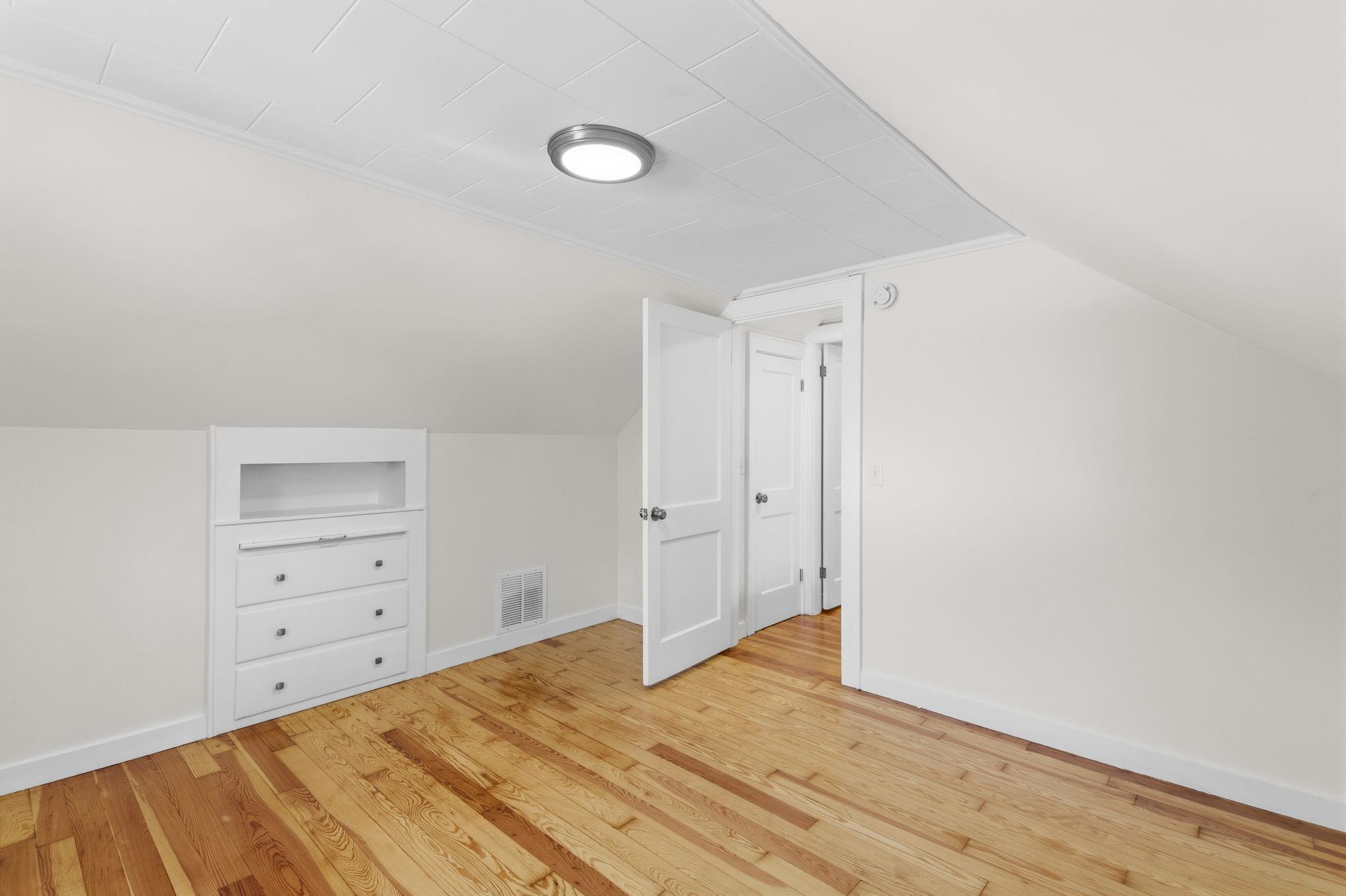 87 St Marie Street Manchester, NH 03102 - Photo 32 of 50