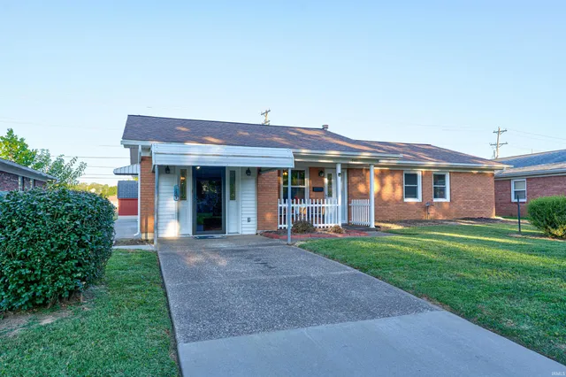 $185,000 | 940 19th Street, Tell City, IN 47586