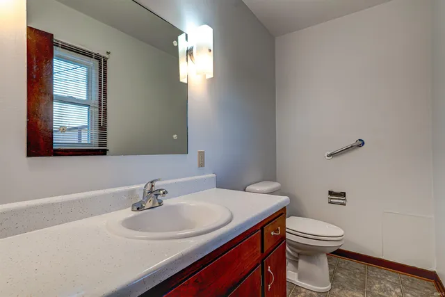 $185,000 | 940 19th Street, Tell City, IN 47586