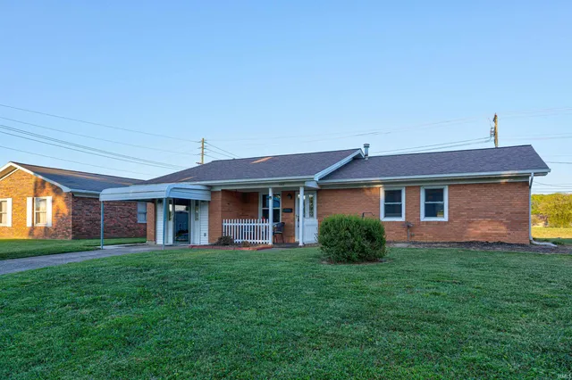 $185,000 | 940 19th Street, Tell City, IN 47586