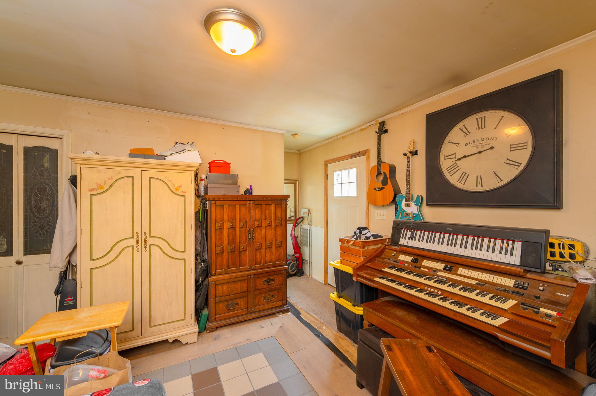 2045 Main Street Lititz, PA 17543 - Photo 8 of 33