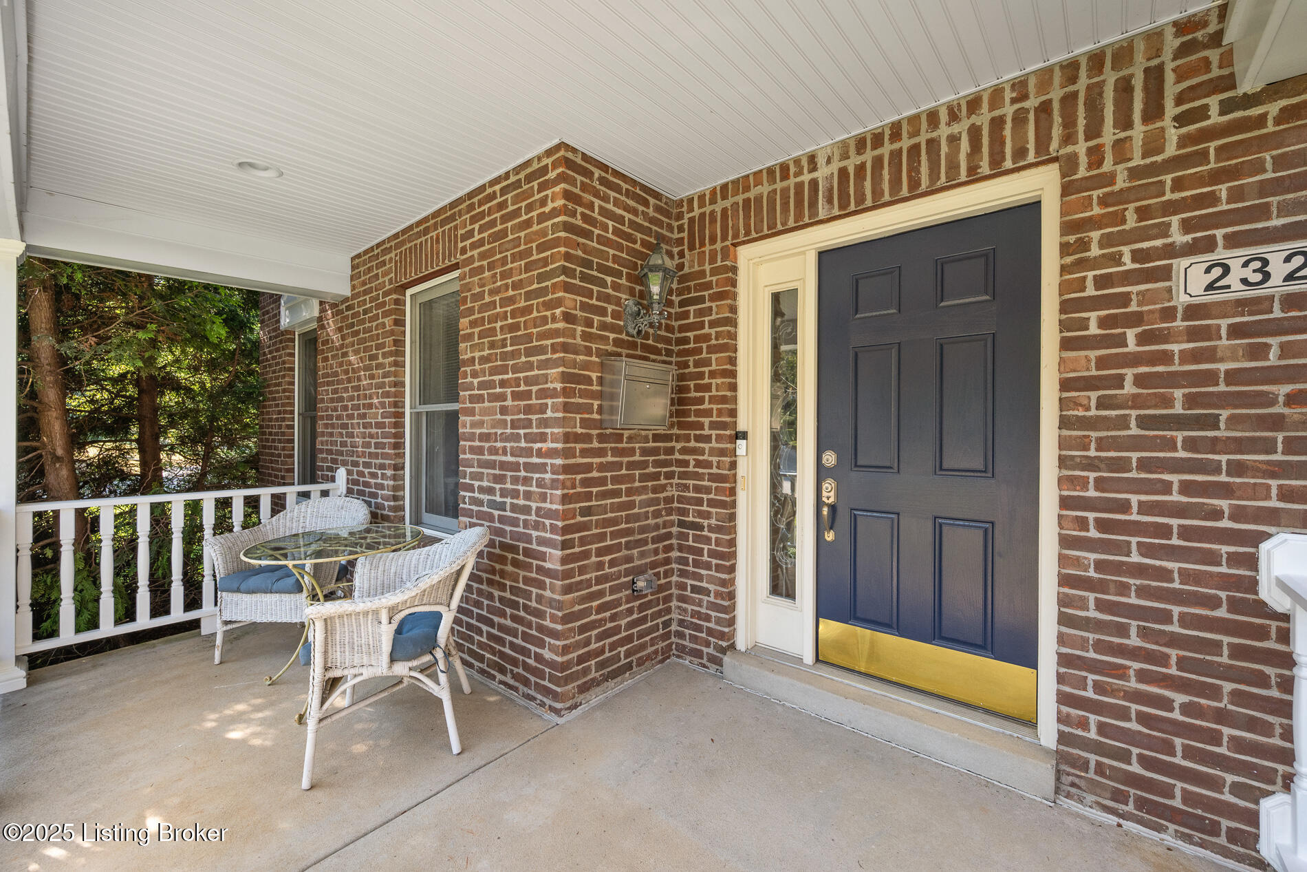 2326 Dundee Road Louisville, KY 40205 - Photo 5 of 49 2326 Dundee Rd-5