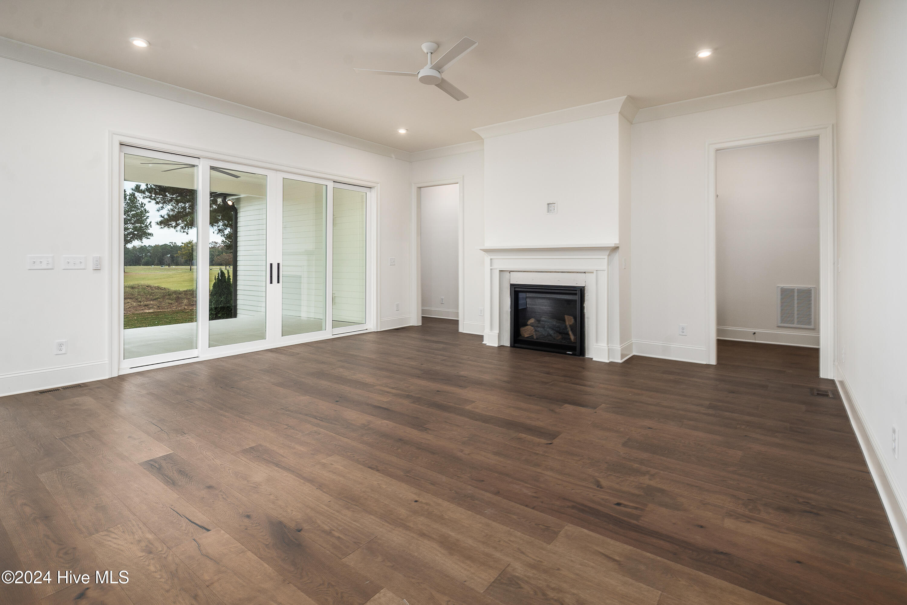 46 Pine Tree Point Snow Hill, NC 28580 - Photo 7 of 49 Gallery Image 7