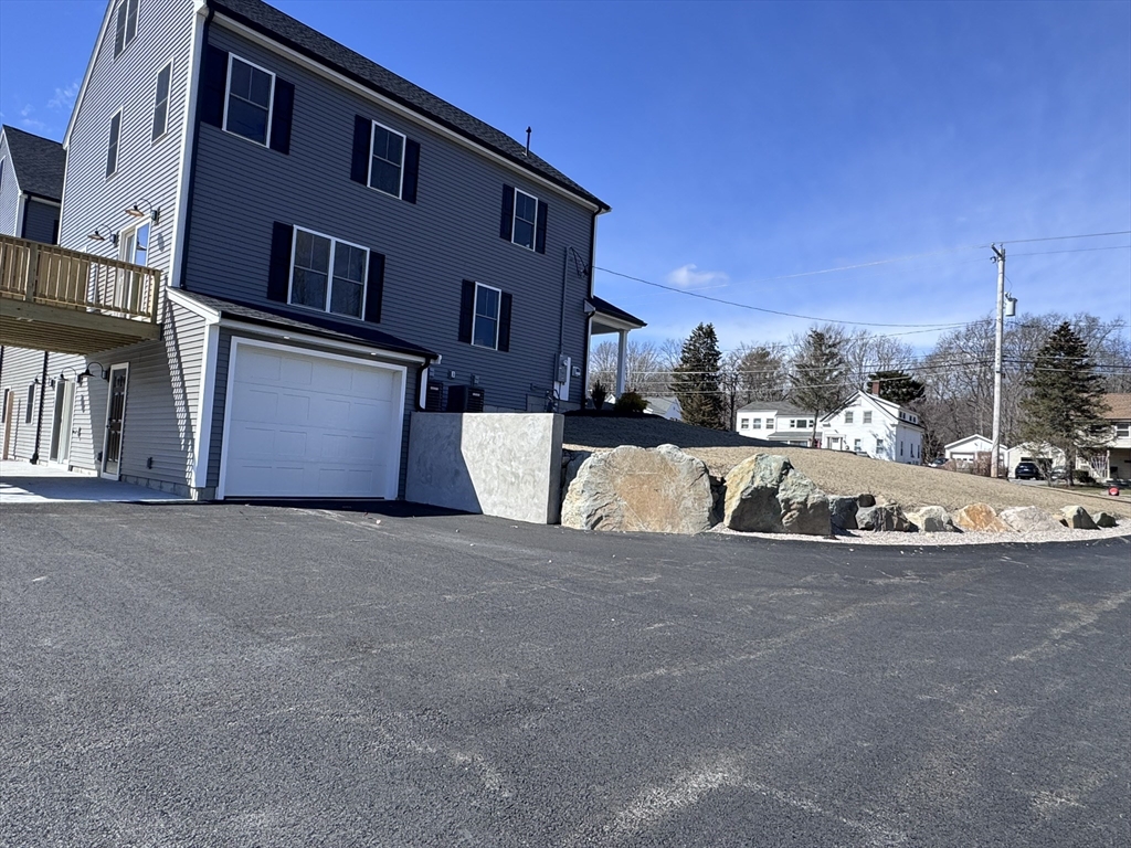 193 East Spring Street Avon, MA 02322 - Photo 3 of 27