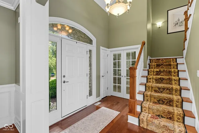 $899,900 | 999 Box Turtle Court, Columbus, IN 47201