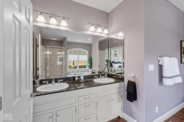 $899,900 | 999 Box Turtle Court, Columbus, IN 47201