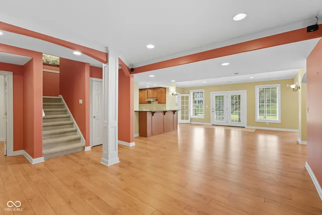 $899,900 | 999 Box Turtle Court, Columbus, IN 47201