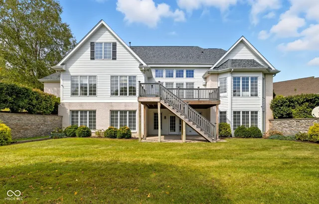 $899,900 | 999 Box Turtle Court, Columbus, IN 47201