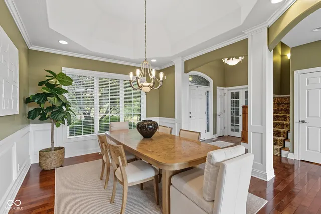 $899,900 | 999 Box Turtle Court, Columbus, IN 47201