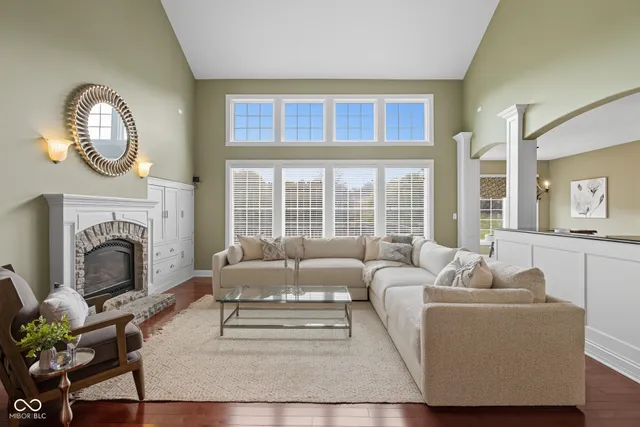 $899,900 | 999 Box Turtle Court, Columbus, IN 47201