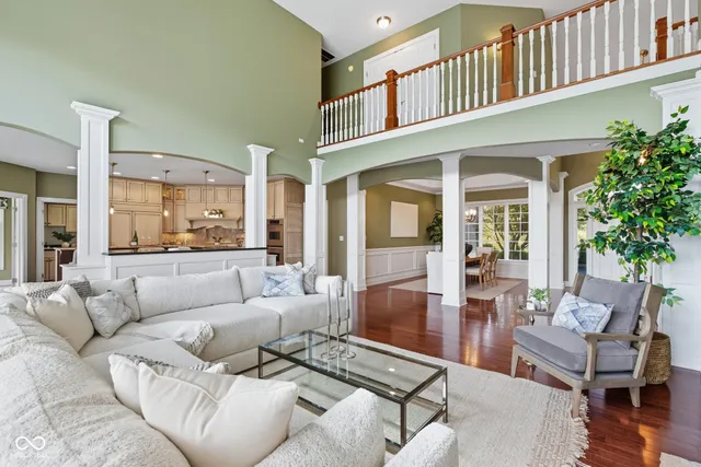 $899,900 | 999 Box Turtle Court, Columbus, IN 47201