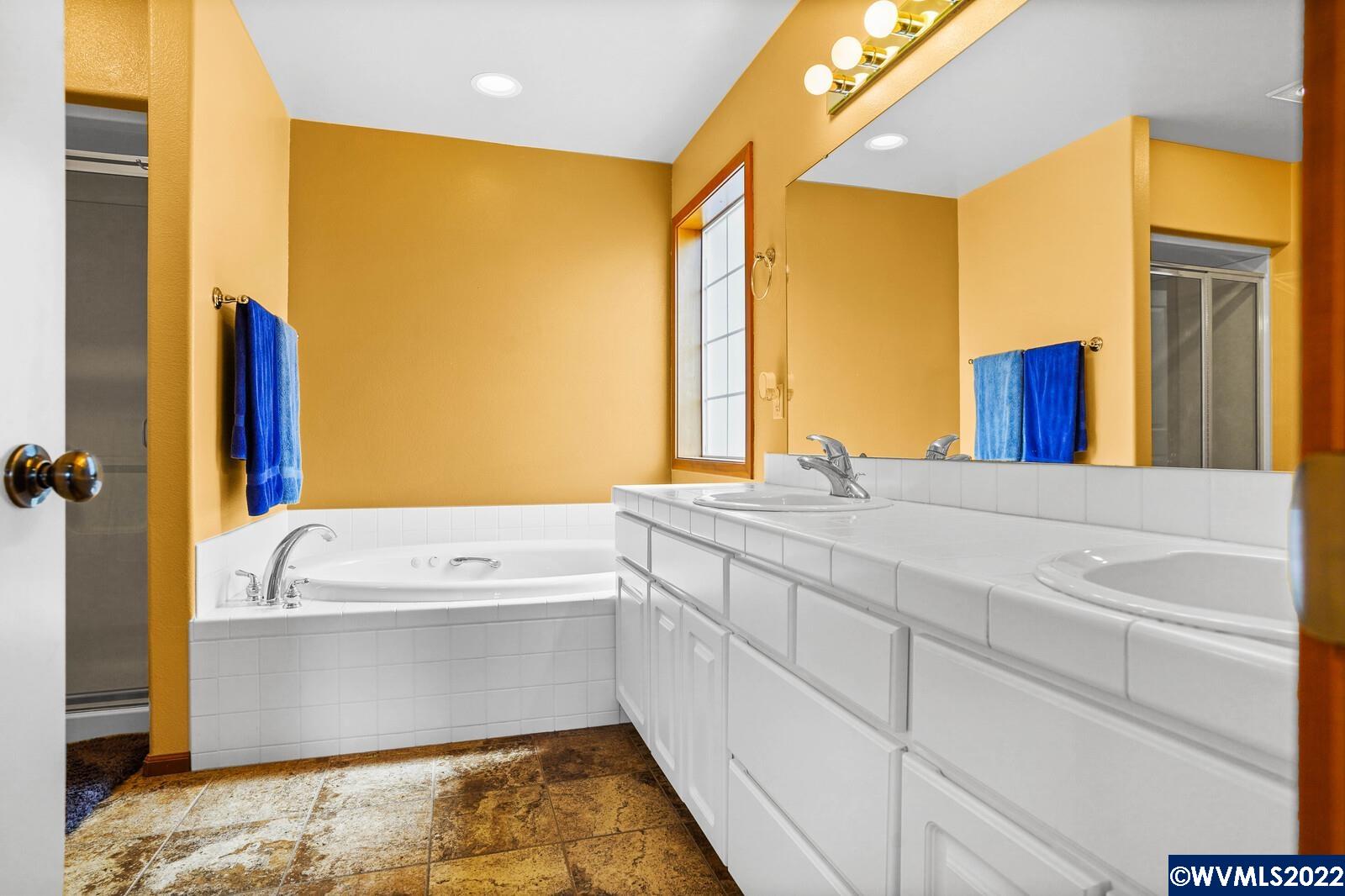 2066 Chase Loop Southwest Albany, OR 97321 - Photo 17 of 36 Gallery Image 17
