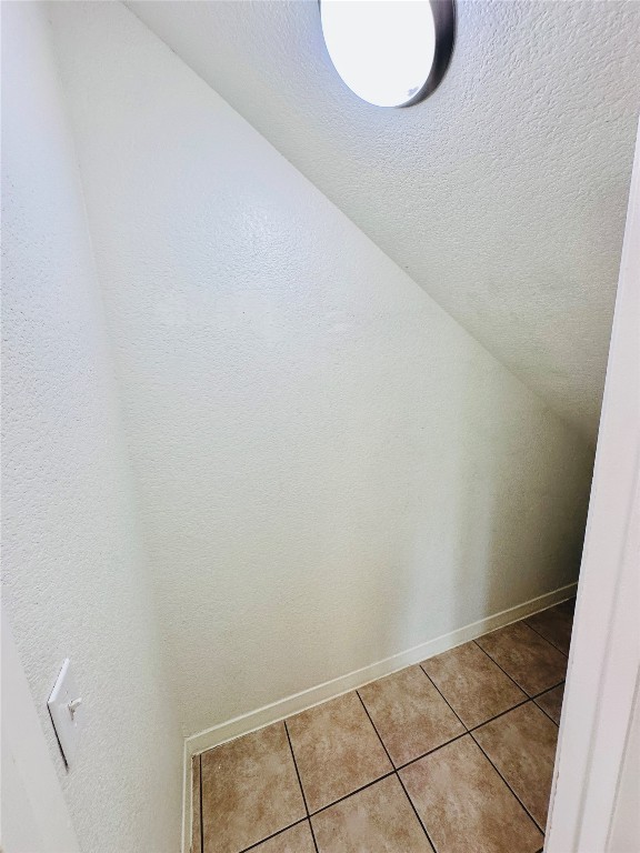 6301 Crumley Lane Austin, TX 78741 - Photo 20 of 39 a view of a room