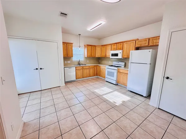 $2,025 | 6301 Crumley Lane, Austin, TX 78741