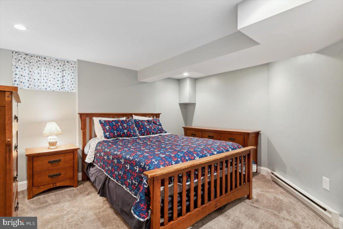 722 Dunmore Road Philadelphia, PA 19115 - Photo 11 of 28