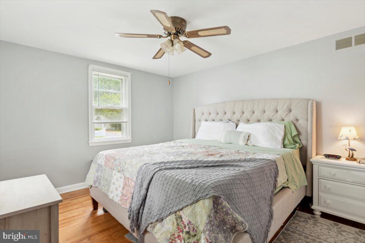722 Dunmore Road Philadelphia, PA 19115 - Photo 16 of 28