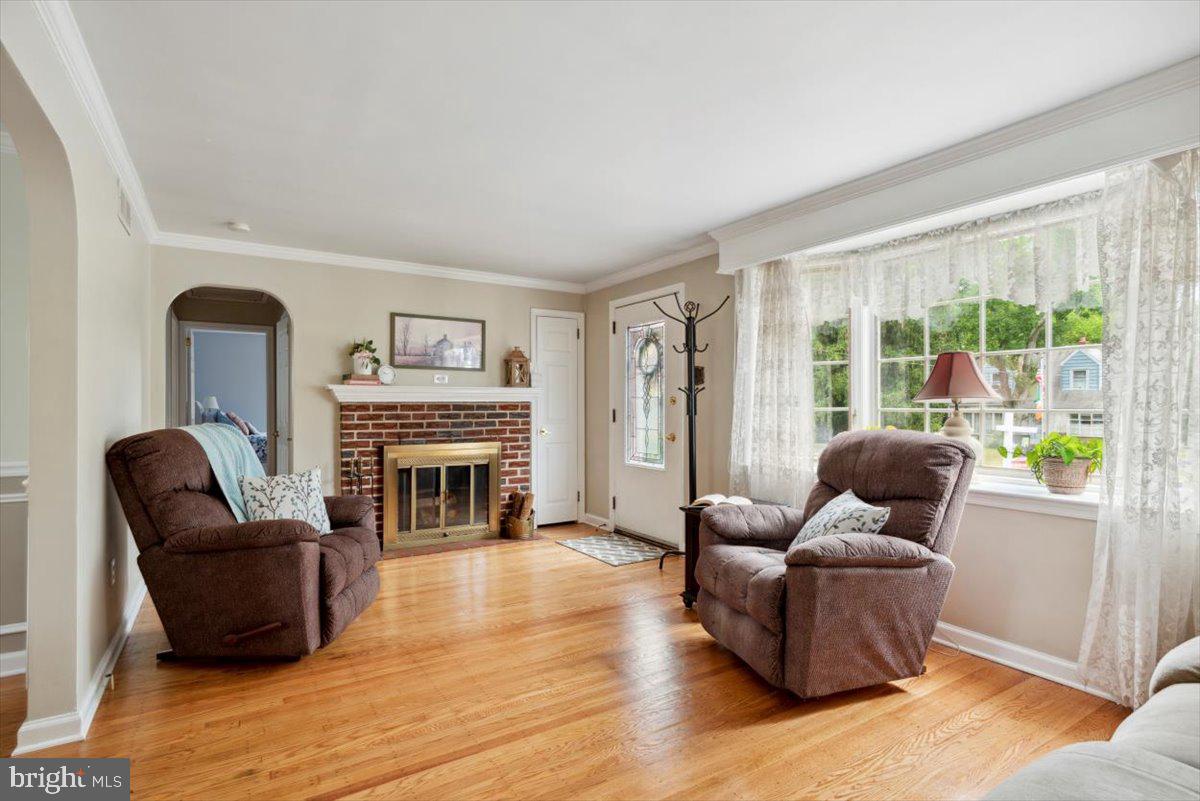 722 Dunmore Road Philadelphia, PA 19115 - Photo 2 of 28