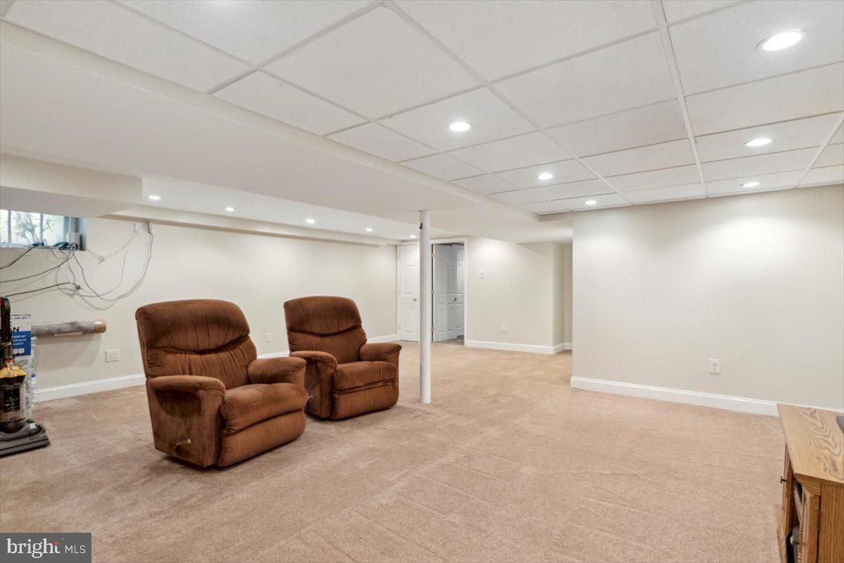 722 Dunmore Road Philadelphia, PA 19115 - Photo 21 of 28