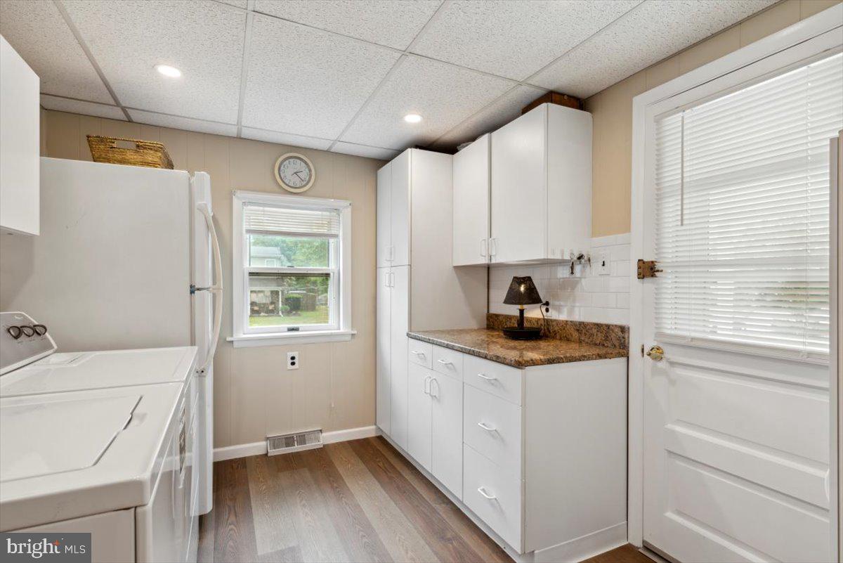 722 Dunmore Road Philadelphia, PA 19115 - Photo 8 of 28