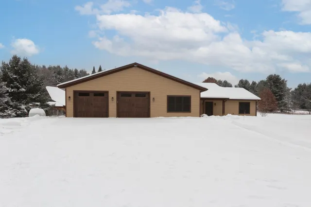 $509,500 | N6785 865th Street, Elk Mound, WI 54739