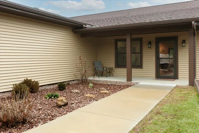 $509,500 | N6785 865th Street, Elk Mound, WI 54739