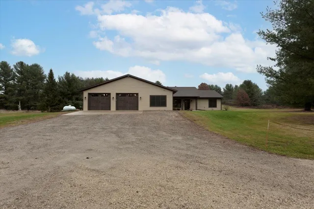 $509,500 | N6785 865th Street, Elk Mound, WI 54739