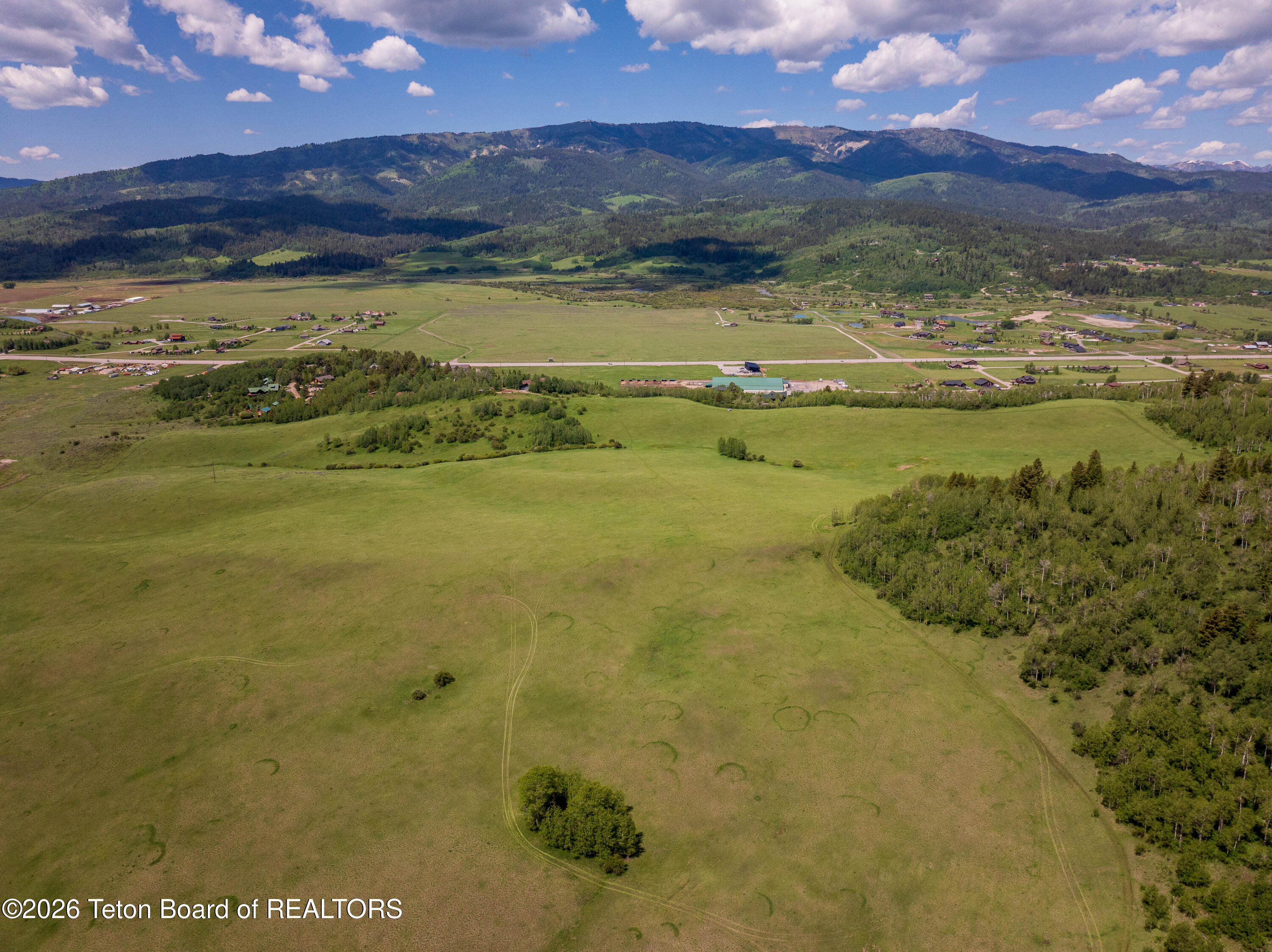 Falcon Drive Alpine, WY 83128 - Photo 4 of 18 DJI_20260601115227_0019_D