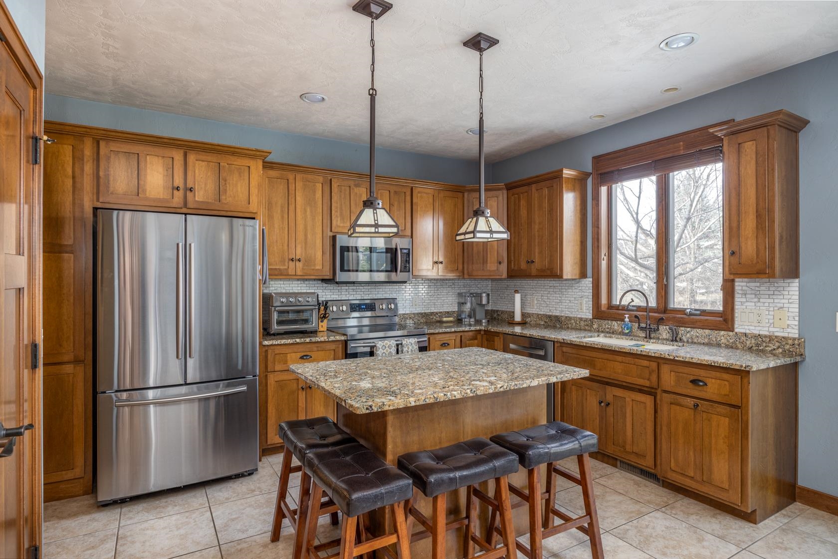 N9221 Phlox Drive Appleton, WI 54915 - Photo 2 of 38