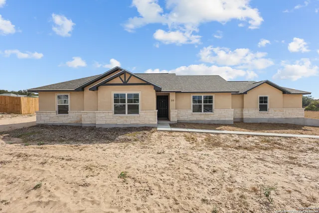 $389,950 | 30 Log Cabin Way, Poteet, TX 78065