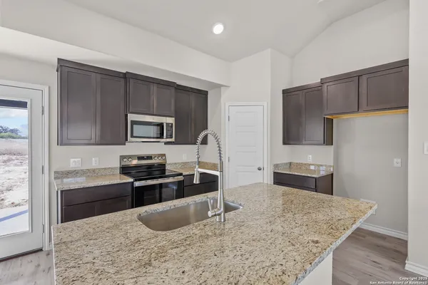 $389,950 | 30 Log Cabin Way, Poteet, TX 78065