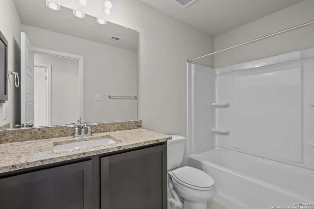 $389,950 | 30 Log Cabin Way, Poteet, TX 78065