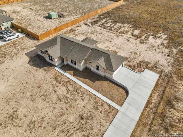 $389,950 | 30 Log Cabin Way, Poteet, TX 78065