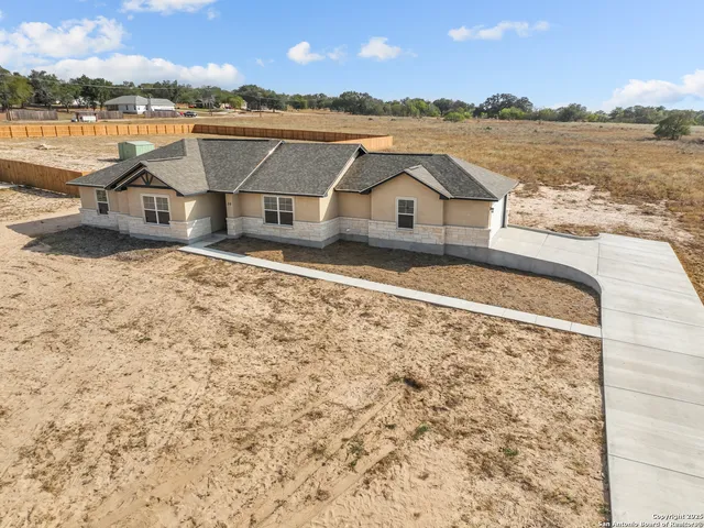 $389,950 | 30 Log Cabin Way, Poteet, TX 78065