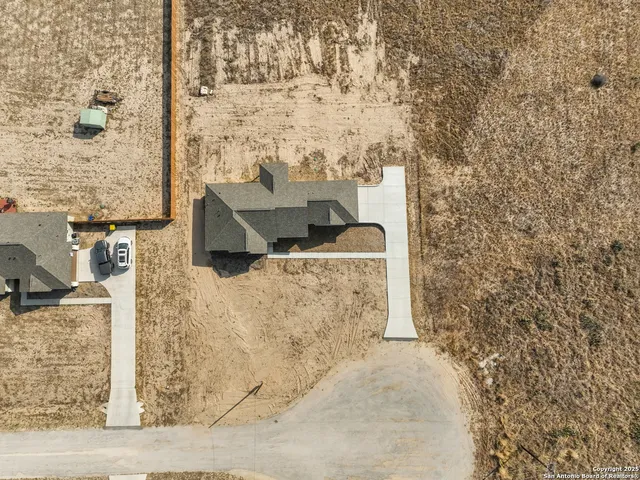 $389,950 | 30 Log Cabin Way, Poteet, TX 78065