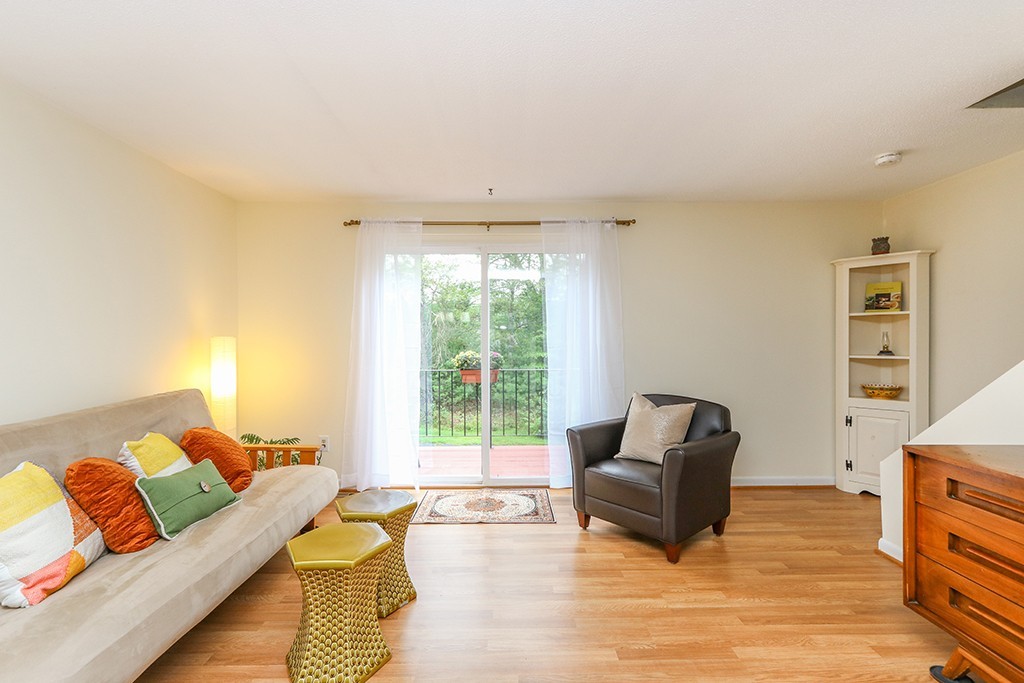 4 Bayberry Circle, Unit 4 Millis, MA 02054 - Photo 4 of 27