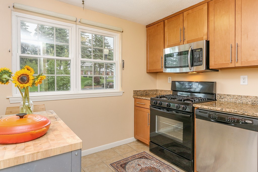 4 Bayberry Circle, Unit 4 Millis, MA 02054 - Photo 7 of 27
