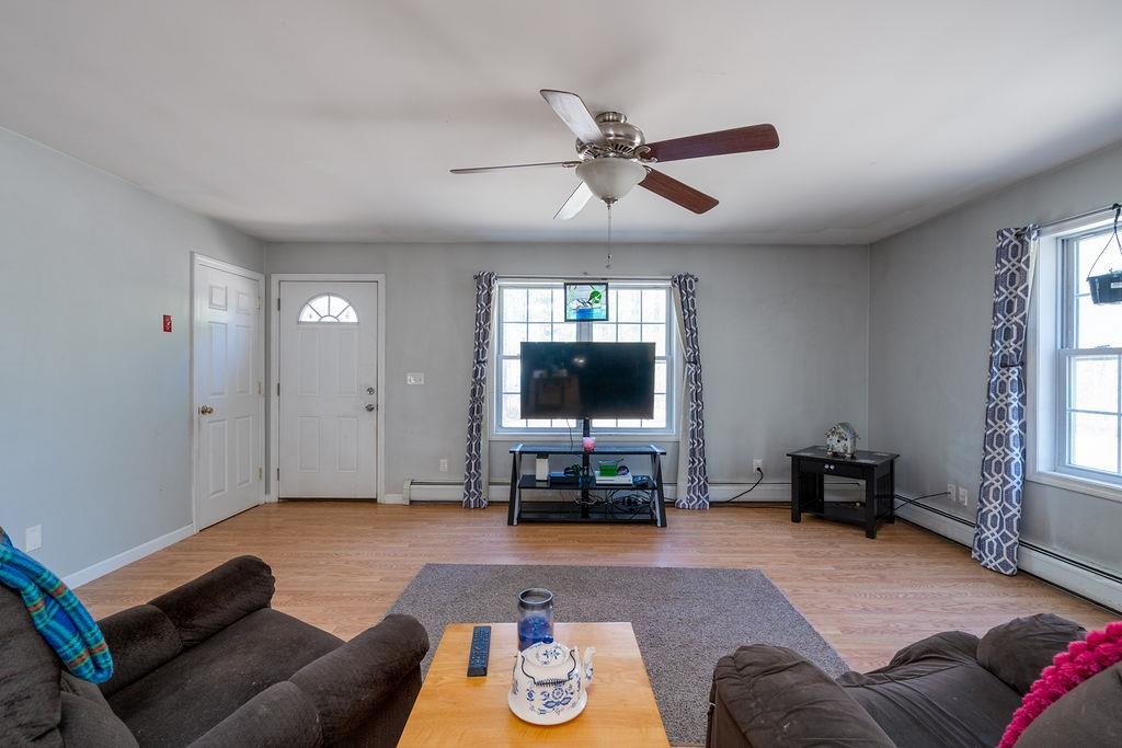 15 Bridle Lane Epping, NH 03042 - Photo 11 of 37