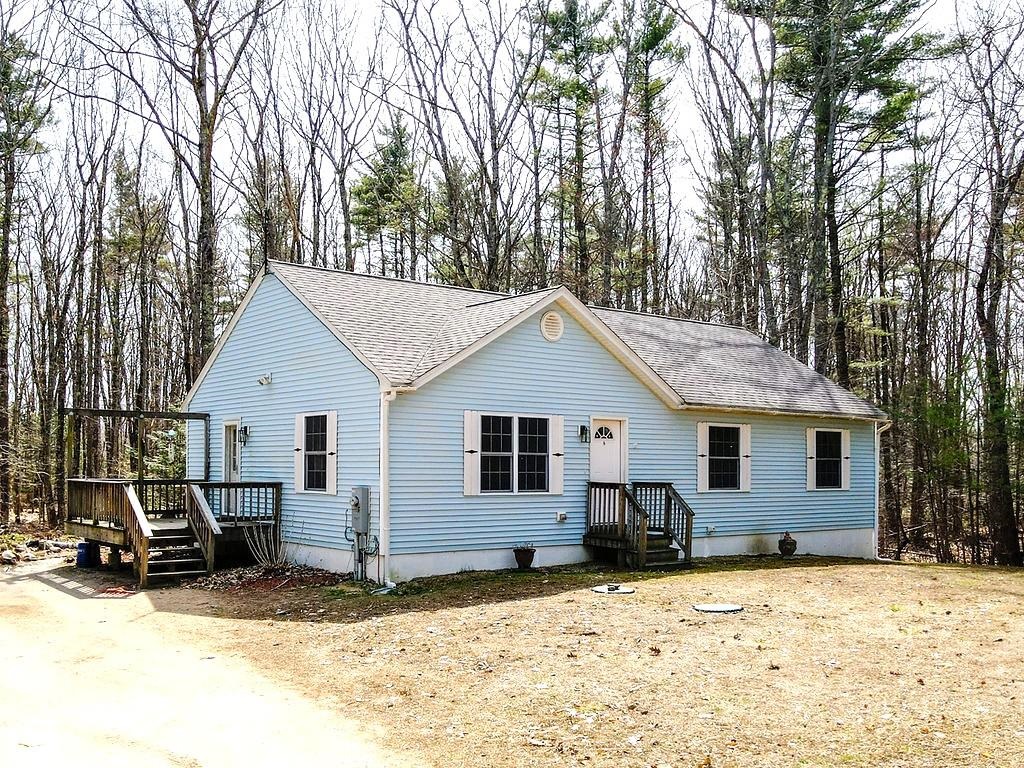 15 Bridle Lane Epping, NH 03042 - Photo 2 of 37