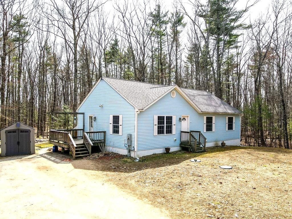 15 Bridle Lane Epping, NH 03042 - Photo 4 of 37