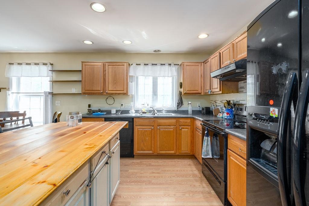 15 Bridle Lane Epping, NH 03042 - Photo 7 of 37