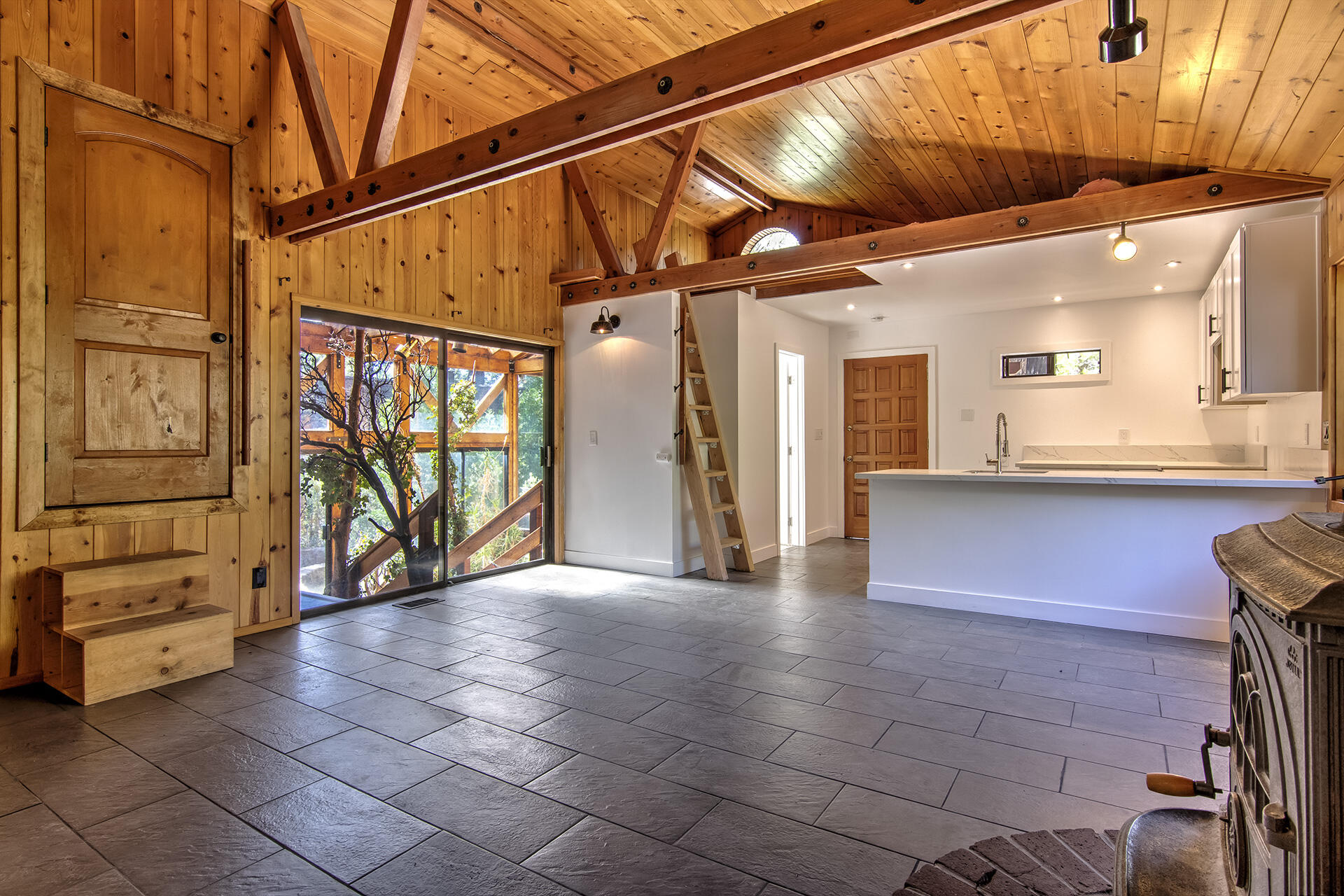 25106 Rim Rock Road Idyllwild, CA 92549 - Photo 55 of 90 a view of an entryway