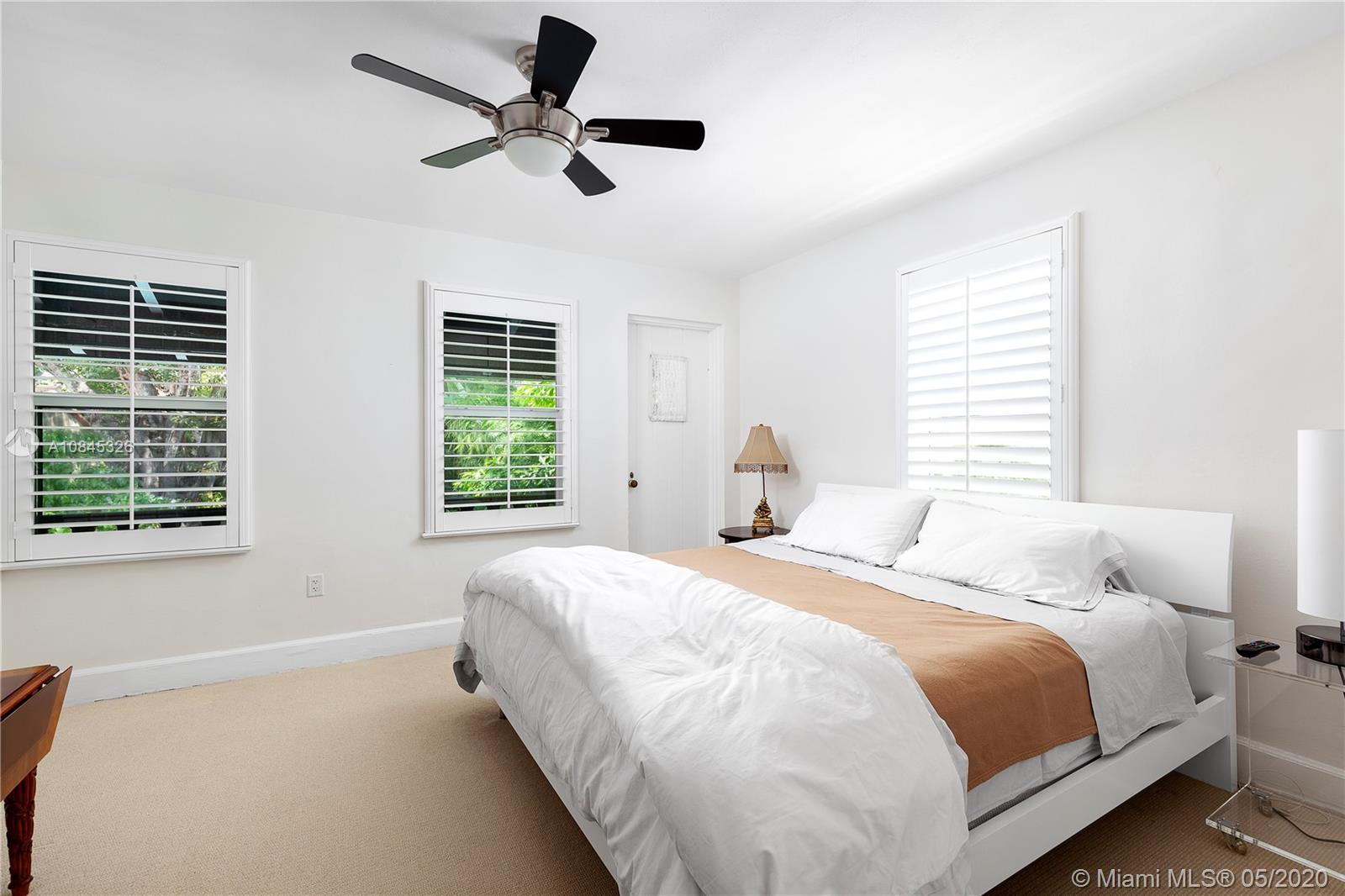 5120 Lakeview Drive Miami Beach, FL 33140 - Photo 26 of 29