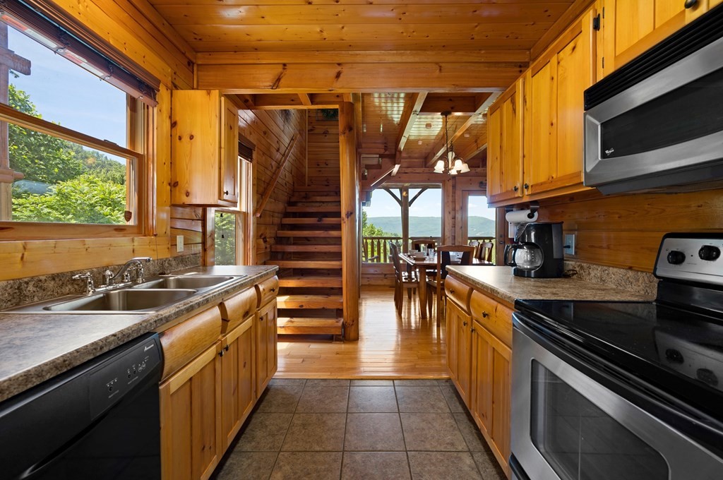 2841 White Oak Ridge Lane Sevierville, TN 37862 - Photo 11 of 26 Gallery Image 11