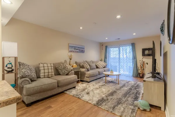 $169,900 | 790 Senate Avenue, Evansville, IN 47711