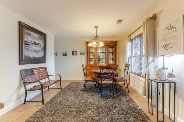 $169,900 | 790 Senate Avenue, Evansville, IN 47711