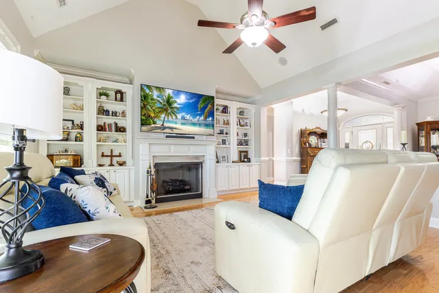 $999,900 | 33 Ridge Lake Drive, Manning, SC 29102