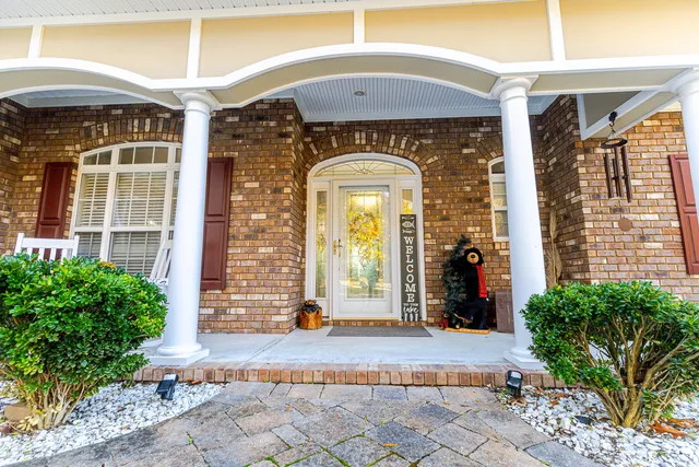 $999,900 | 33 Ridge Lake Drive, Manning, SC 29102