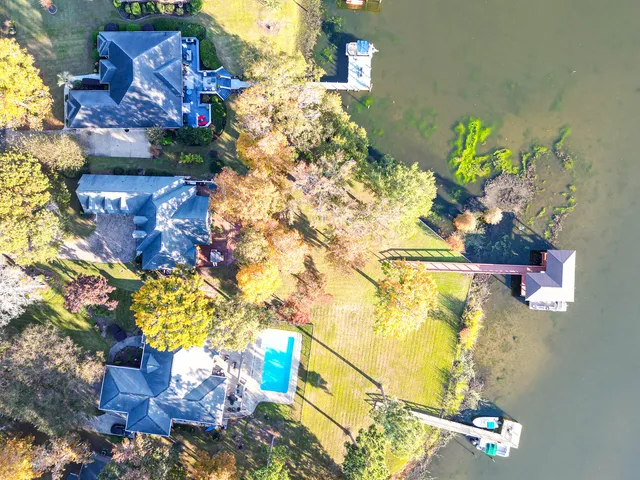 $999,900 | 33 Ridge Lake Drive, Manning, SC 29102