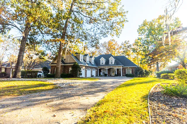 $999,900 | 33 Ridge Lake Drive, Manning, SC 29102